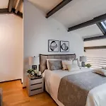 Verdi 1928, A Cozy Wallside Retreat Lucca