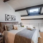 Verdi 1928, A Cozy Wallside Retreat Apartment *